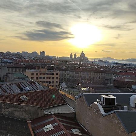 Vue Mer Et Et Notre Dame Centre Ville Avec Balcon Et Parking 马赛 外观 照片