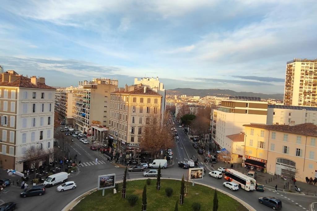 Vue Mer Et Et Notre Dame Centre Ville Avec Balcon Et Parking 马赛 外观 照片